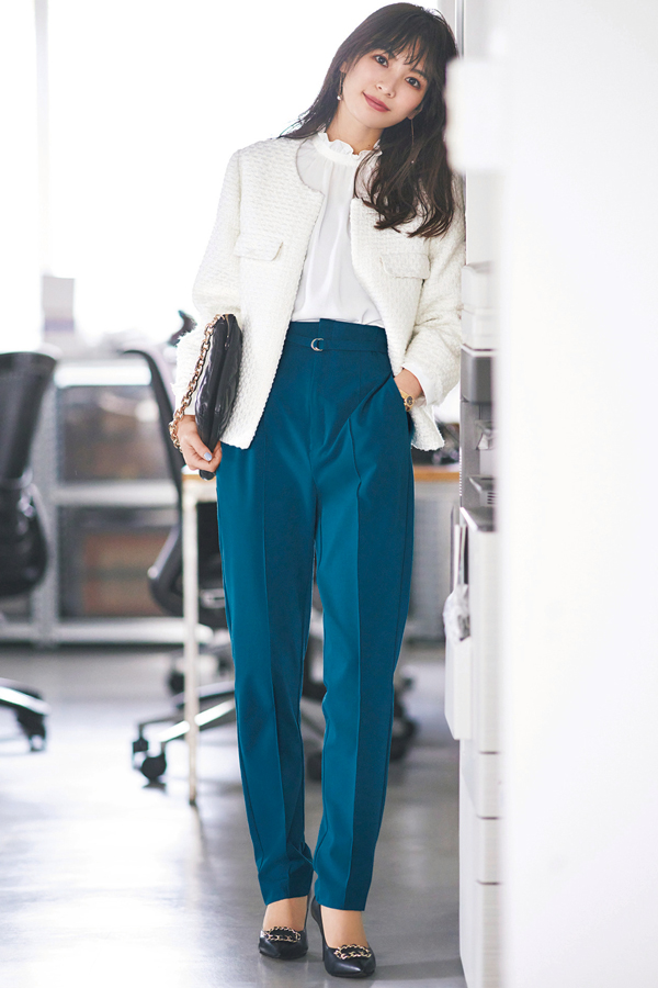ハイウエストテーパードパンツを骨格タイプ別に冬→春着回し『WAVE』