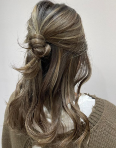 簡単おしゃれおだんごヘア