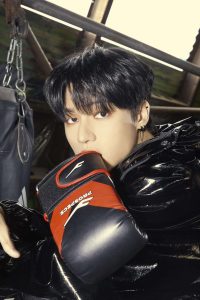 ateez 8room スクラッチ ユニット ユノ ウヨン ateez 8room スクラッチ ユニット ユノ ウヨン