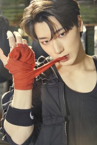 ATEEZ アチズ チェキ ポラロイド ポラ サイン入り 直筆 5 ATEEZ サン 直筆サイン ポラロイド 当選 チェキ - メルカリ