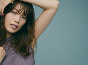 エビちゃん 蛯原友里、高いプロ意識で成立した「伝説の赤い水着表紙」秘話