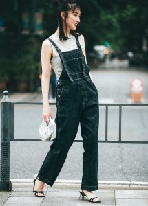 春夏コーデ♡ルーズデニムオーバーオール女子会におすすめ 春夏コーデ♡ルーズデニムオーバーオール女子会におすすめ