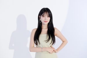 fromis_9 ジホン ヨントン当選者特典 fromis_9 ジホン ヨントン当選者特典 - メルカリ