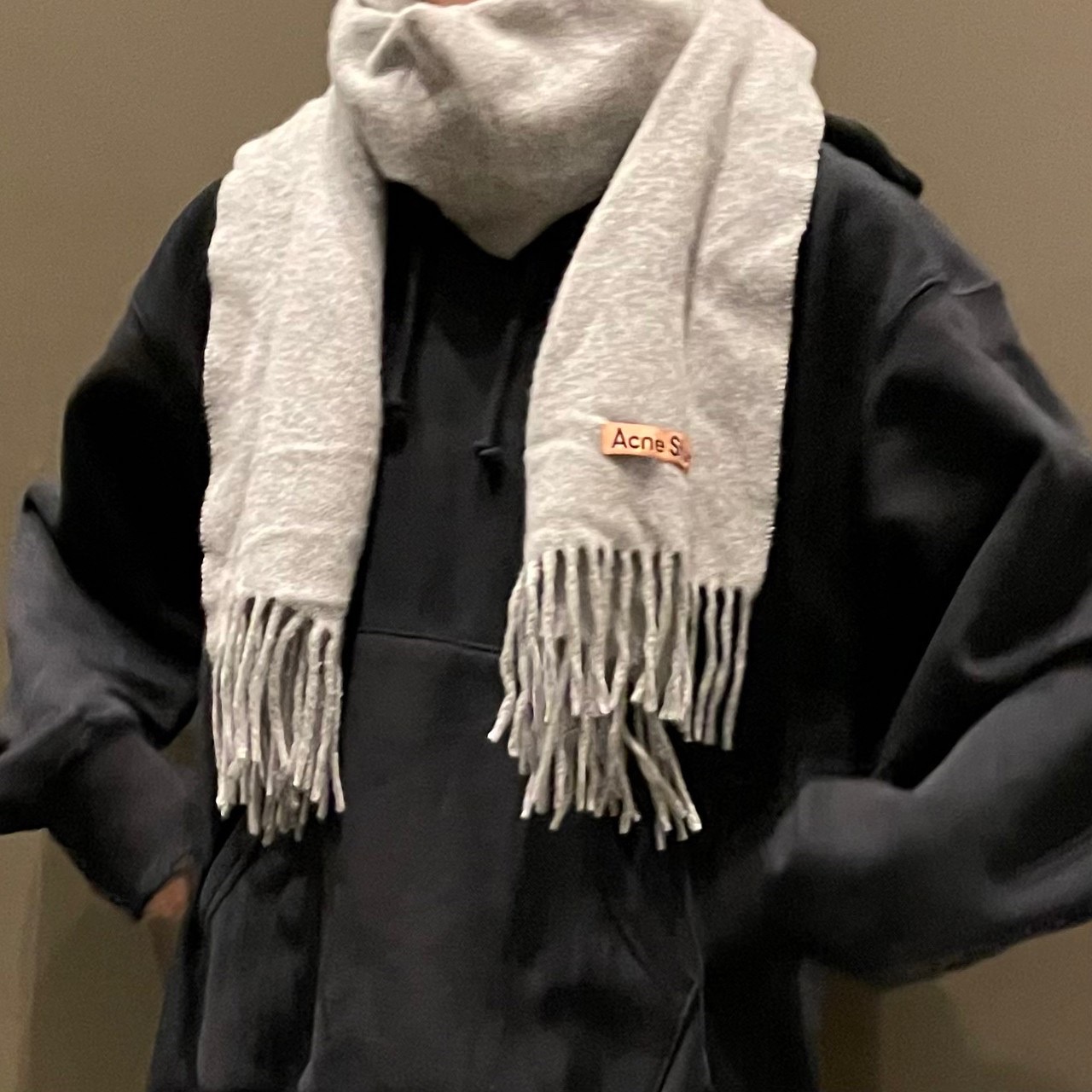 Acne Studios グレー マフラー
