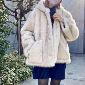 THINK FUR ふわふわ　ファーコート　ベージュ　美品 THINK FUR ふわふわ ファーコート ベージュ 美品安く 買う