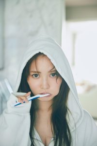 日向坂46 加藤史帆 写真集 #会いたい ハワイのお土産 Amazon.co.jp: 日向坂46 加藤史帆 写真集 会いたい ハワイのお
