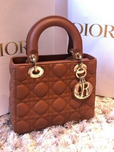 【上品×cuteの黄金バランス♡】DIOR ハンドバッグ 上品×cuteの黄金バランス♡】DIOR ハンドバッグ DIOR
