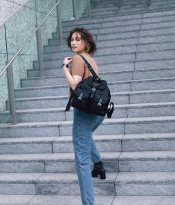 プラダ名品】バッグやバケハなど、絶大な人気を誇る「Re-Nylon