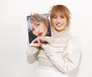 アンジュルム　佐々木莉佳子　タオル・ペンライトトップ 2025年最新】佐々木莉佳子 タオルの人気アイテム - メルカリ