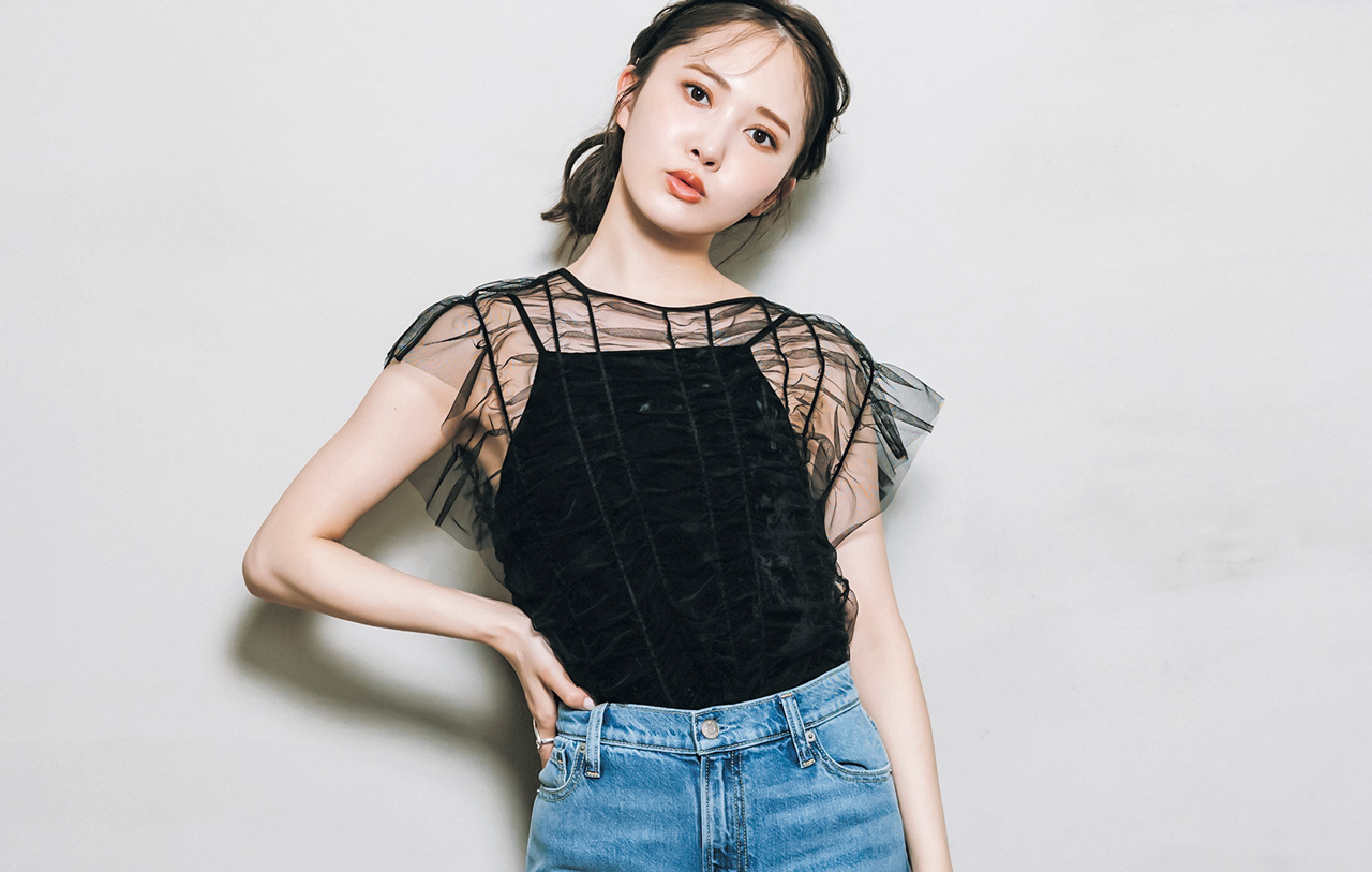 8／7の開運カラーコーデ】日向坂46・加藤史帆が着る♡ゆるデニム