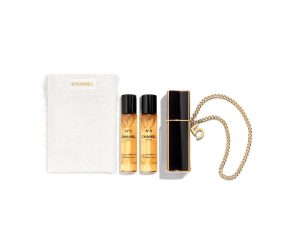 【2セット】❤️CHANELリボン&カメリアNew year2022年 CHANEL - ➀シャネル CHANEL カメリア2個+ラッピングリボン🎀2本