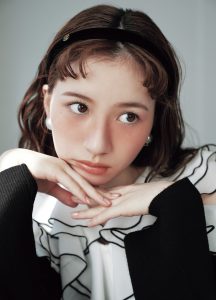 ココカメリア　日本未入荷♡CHANE シャネル限定　リップケース　ポーチ シャネル春夏コレクション「限定ポーチ付きリップ追加買い