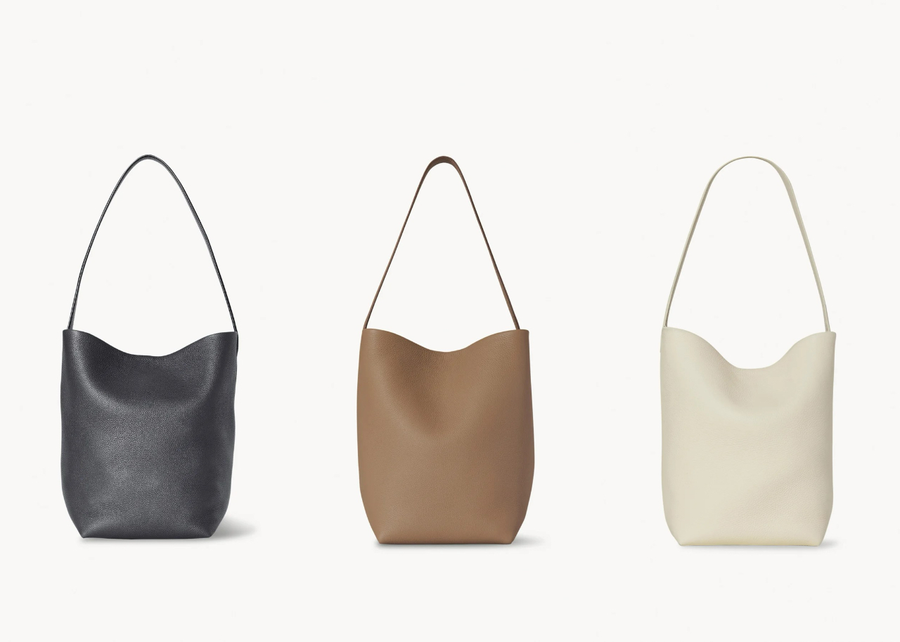 ミニマル美人の定番！ The Row エステル メイクドバッグ Soft Margaux 17 バッグ レザー ブラック – The Row