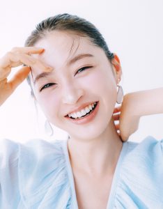 この夏の透明感は、めるるがお手本♡ CanCam8月号通常版表紙は生