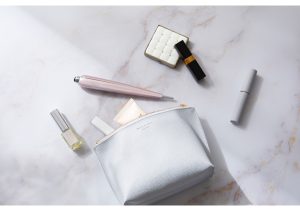 STELLA BEAUTE・6/3発売】持ち歩きたくなる最新スティック型美顔