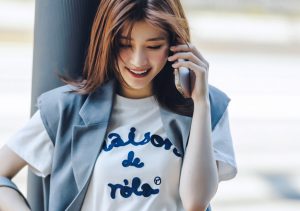 めるる♡生見愛瑠さん着用♡日本未発売♡美品♡RECTO レクト ロゴ Tシャツ WEGOコラボTシャツ明日発売🍔✨ 明日、8月28日（金）AM10:00