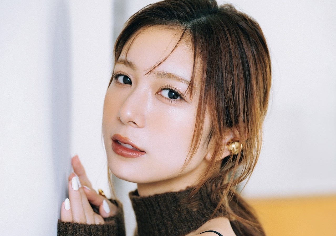 Juice=Juice井上玲音・江端妃咲・遠藤彩加里が秋のワントーンメイクに