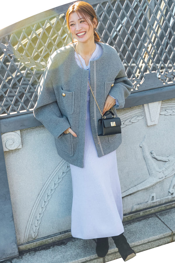 グレーはすべての運を支える縁の下の力持ち♡『今年を代表するラッキーカラーのひとつ、黒と白が混ざり合ったグレーは、最強のバランサー！ 叶えたい願いにどんぴしゃな開運カラーと組み合わせるだけで、運気の底上げができちゃうかも♪』