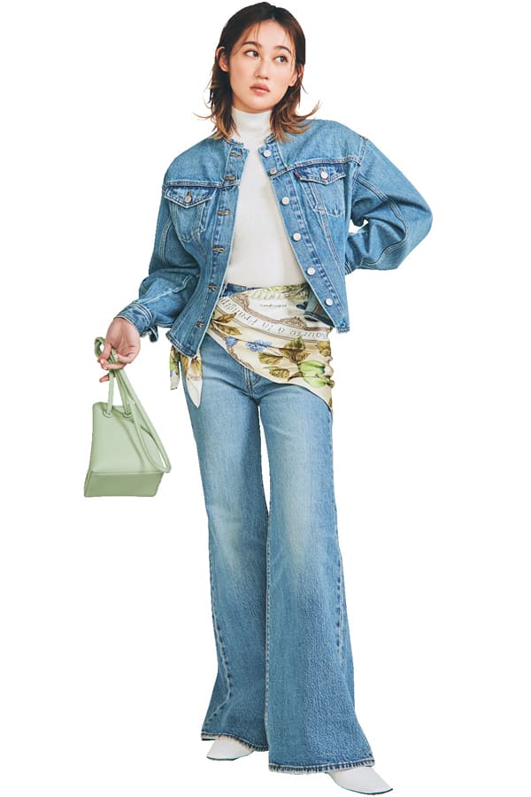 首元じゃなくて「スカーフ腰巻き」