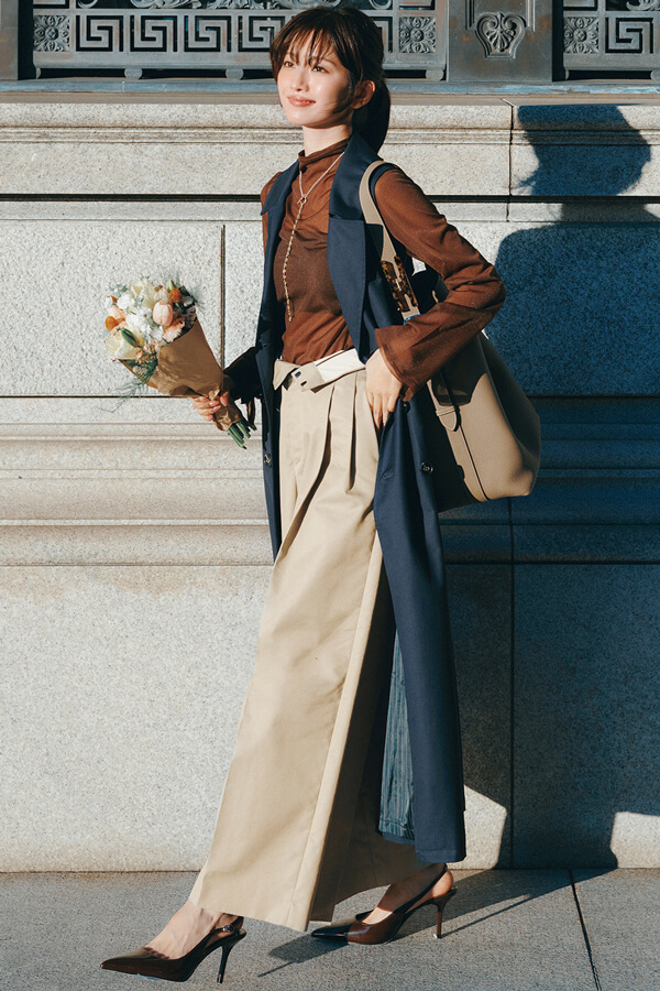 早めにお仕事を切り上げて自宅に飾る花束を購入♪『会食がない日は、早めに帰宅！花店へ寄って自分への癒やしをゲット♡バタバタな毎日だけど、お花があると丁寧に日々を送れている気がする！』