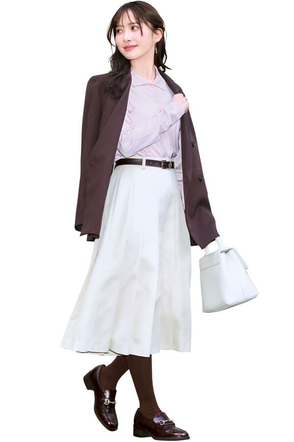 通勤でミディ丈スカートを大人に着こなす方法は？「襟付きトップス」で知的なお姉さんに！『クラシカルは、ミディ丈スカートの本領を発揮できる鉄板スタイル♪ きちんと感のある襟付きトップスに優雅に広がるAラインスカートを合わせれば、品のよいレトロ感をまとった好感度の高いオフィカジが完成！』
