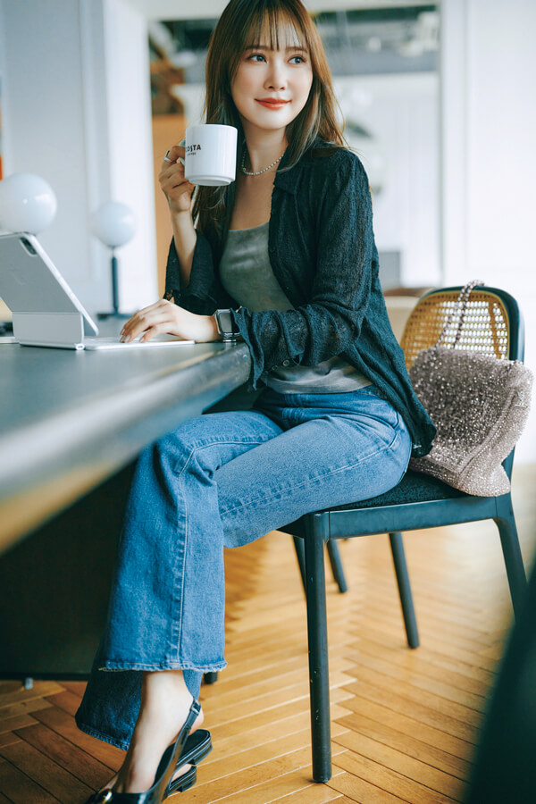 かとしフリーランス きれいめカジュアル派『服装規定がないから、TPOに合わせた服であればOK！ 親しみやすい軽快なコーデが好きだけど、ベースはきれいめでいたい 洋服も小物もライフスタイルも、トレンドをキャッチ！』