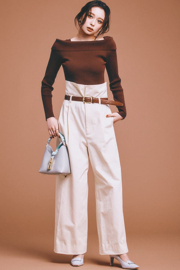 結果、印象に残るのはピタめトップスで作るシンプルコーデらしい『恋服でメンズがときめきを感じるポイントは、アイテムよりもシルエットという説、強し！メリハリがきいた大人めシンプルコーデは、恋を呼び込む鉄板なのかも♡』