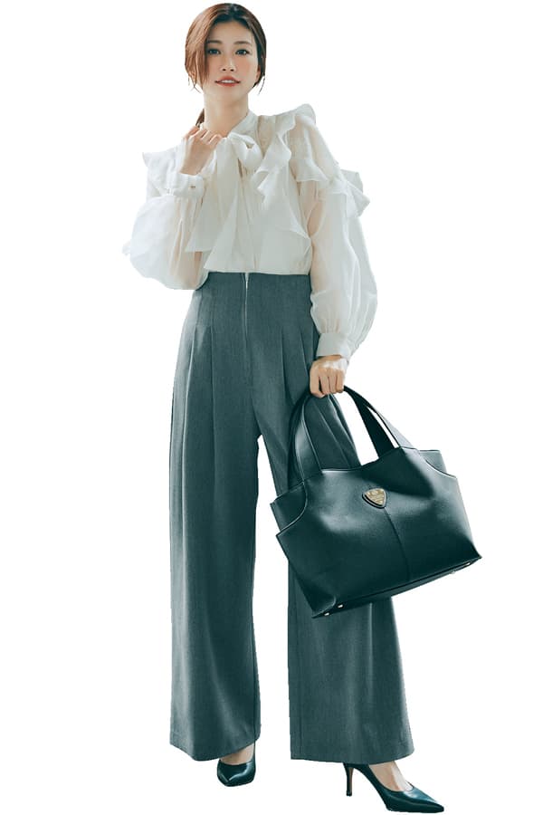 たくさん入って出し入れしやすい私たちの相棒♡ 大容量バッグをまずはGET！